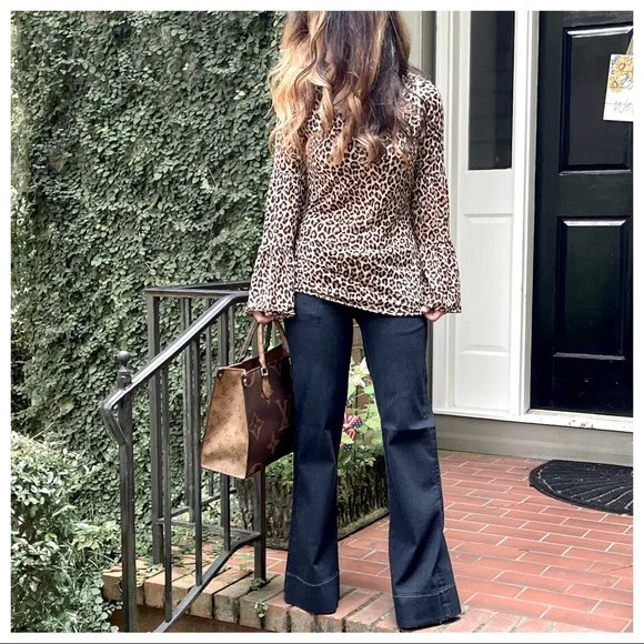 Leopard Print Tiered Sleeves Leopard print top - Picture 2 of 6